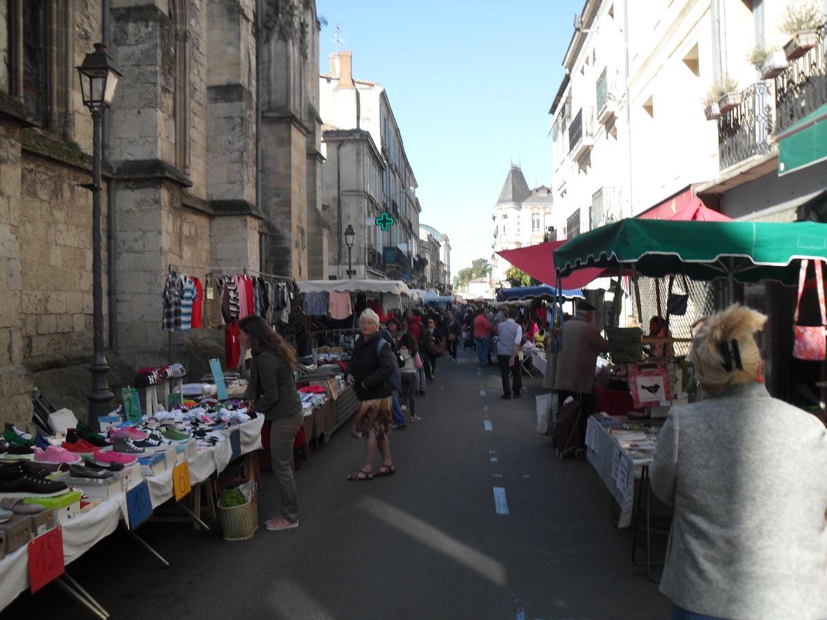 Montcaret Le Grand Chemin De La Vie Bed & Breakfast エクステリア 写真